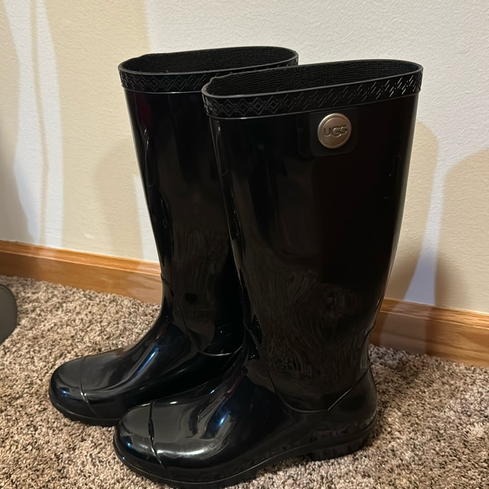 UGG rain boots